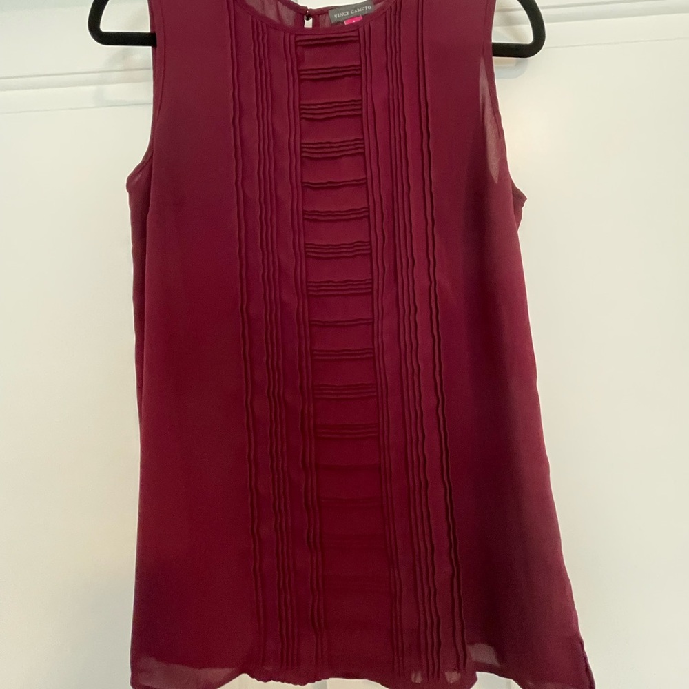 Vince Camuto Burgundy Tank Top size Small